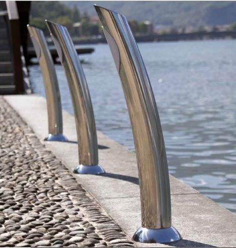 Moderner Leuchtpoller - SYNUOS - Ferrinox - Edelstahl / LED / IP66