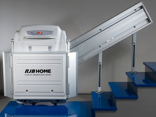 Plattform-Treppenlift / für Personen mit eingeschränkter Mobilität - ABERMOVE/RJB HOME - für den Innenraum