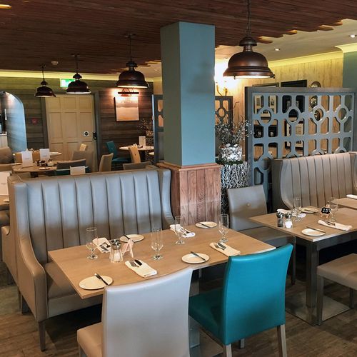 Traditionelle Bistrobank - Lugo UK - Stoff / für Restaurants / mit Rückenlehne