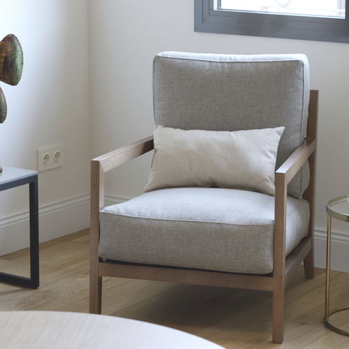 Moderner Sessel - VALENTINA - Casual Home & Contract - Stoff / Esche / mit abnehmbarem Kissen