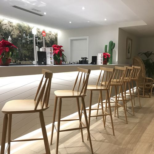 Hocker / skandinavisches Design - VICKY - Casual Home & Contract - Buche / für Gewerbegebrauch