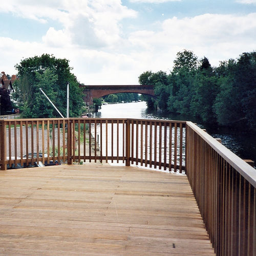 Holzgeländer - VERTICAL - Woodscape. - mit Stangen / für Außenbereich / für Terrasse
