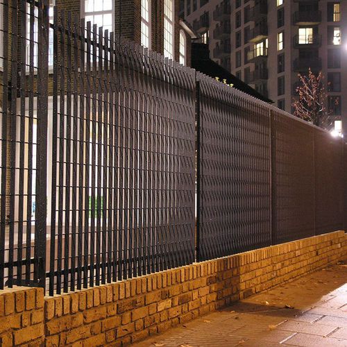 Gitterrostzaun - STANDARD : ROMA-4 - LANG AND FULTON - für öffentliche Bereiche / galvanisiertem Stahl / modular
