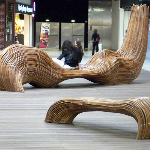 Bank für den öffentlichen Raum / originelles Design - FIBRILLE - Métalobil - Holz / maßgefertigt / für Gewerbegebrauch