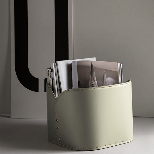 Moderner Zeitschriftenständer - DIURNUS - Limac Design® - für Privatgebrauch / für Büro / Leder