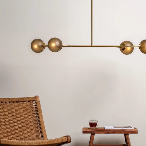 Moderner Kronleuchter - MARNIE  - Heathfield and Comapny - Milchglas / Messing / Satin