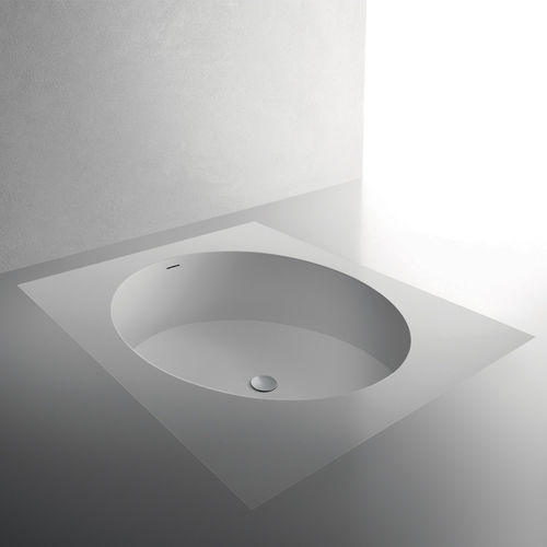 Ovale Badewanne - SFERA VO 1900 FILO PAVIMENTO - BRERA - für Wohnungen / Verbundwerkstoff / modern