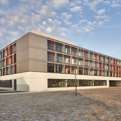 Paneel-Fassadenverkleidung - SCHULSTANDORT DRESDEN-TOLKEWITZ - ALUCOBOND - Aluminium / zum Einrasten / nachhaltig