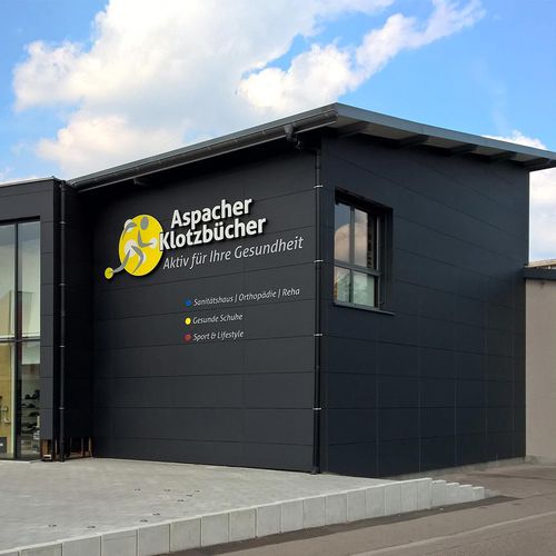 Paneel-Fassadenverkleidung - ASPACHER KLOTZBÜCHER - ALUCOBOND - Aluminium / Verbundwerkstoff / zum Einrasten