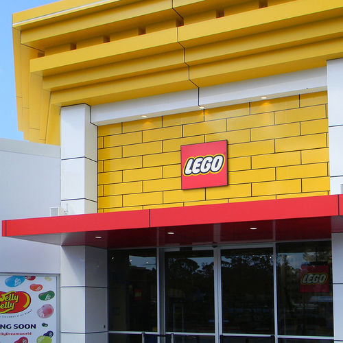 Verkleidungs-Verbundplatte - LEGO STORE - DREAMWORLD - ALUCOBOND - für Fassadenverkleidung / für Dach / zur Außenraumgestaltung