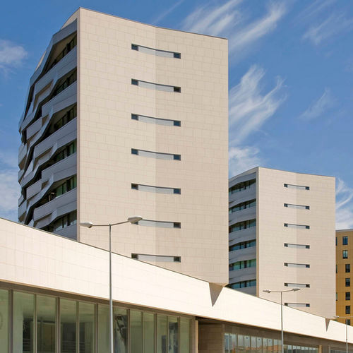 Paneel-Fassadenverkleidung - EMPREENDIMENTO GLICÍNIAS - ALUCOBOND - Aluminium / Verbundwerkstoff / zum Einrasten