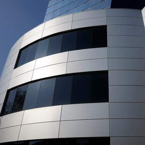 Paneel-Fassadenverkleidung - AVAZ 'TWIST TOWER' - ALUCOBOND - Titan / Aluminium / Verbundwerkstoff