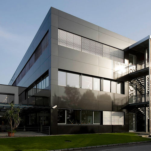 Paneel-Fassadenverkleidung - IMF TERTIA LANNACH - ALUCOBOND - Aluminium / Verbundwerkstoff / zum Einrasten