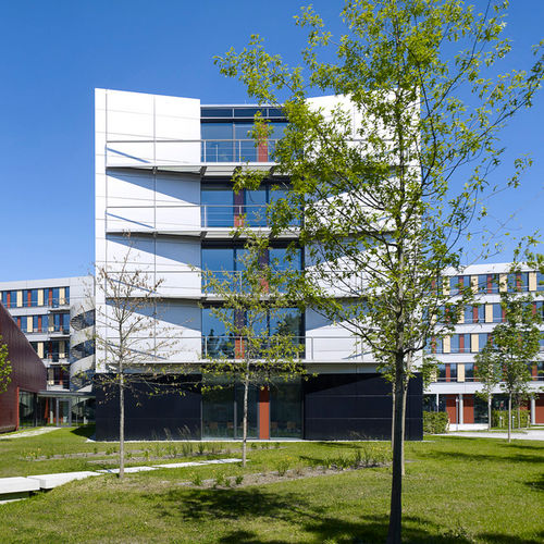 Kassetten-Fassadenverkleidung - D`SPACE HAUPTVERWALTUNG PADERBORN - ALUCOBOND - Verbundwerkstoff / Aluminium / zum Einrasten