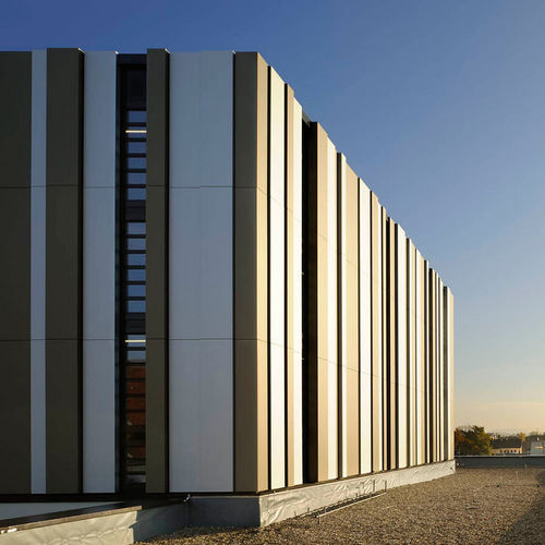 Paneel-Fassadenverkleidung - UNIVERSITY LIBRARY ERLANGEN - ALUCOBOND - Aluminium / Verbundwerkstoff / zum Einrasten