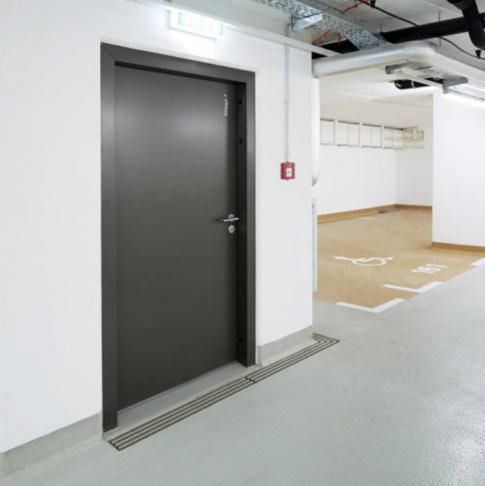 Tür für Innenbereich - SEAMLESS - Gutkowski - Laubholz / Aluminium / Stahl
