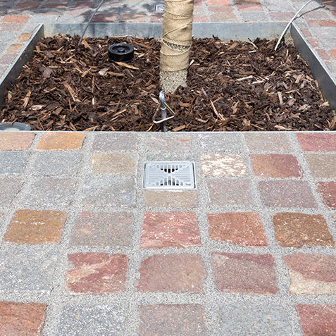 Baumbewässerungssystem - ROOTRAIN ARBORVENT - GreenBlue Urban Ltd - Boden / für städtische Bereiche