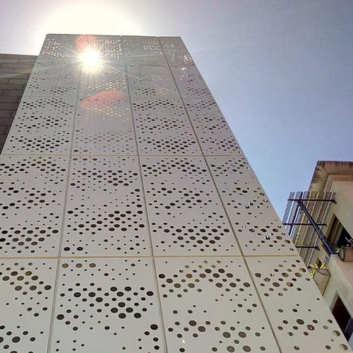 Perforiertes Metallblech - MCT-G004 - M-City Aluminum Co., Ltd. - für Fassadenverkleidung / mit kreisförmigen Löchern
