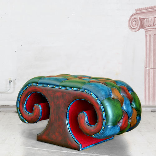 Chesterfield-Ottomane - IONIC-IN - Harleq - Leder / andere Formen / für den Innenraum