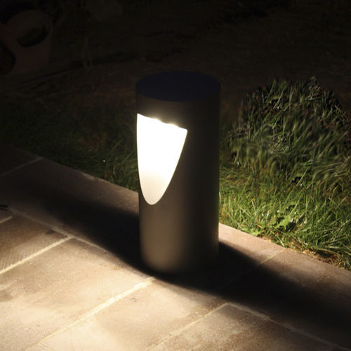 Moderner Leuchtpoller - IODIN - BSI LIGHTING TECHNOLOGIES INC. - Edelstahl / Aluminiumguss / PMMA