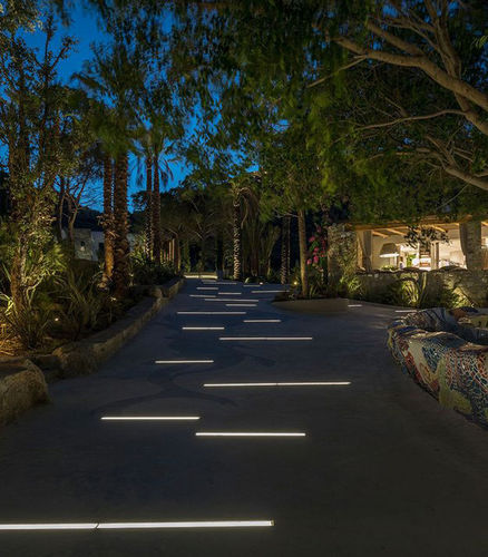 Bodeneinbauleuchte - IAXIS DIFFUSED - BSI LIGHTING TECHNOLOGIES INC. - LED / linear / IP67