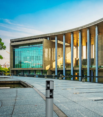 Moderner Leuchtpoller - IVOLI - BSI LIGHTING TECHNOLOGIES INC. - Aluminium / LED / IP66