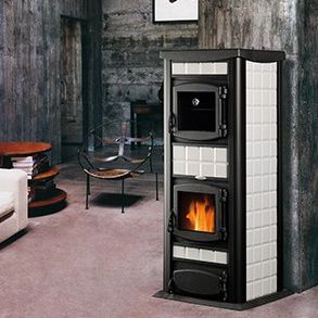 Wasserführender Kaminofen / Holz - ITALIA 30 IDRO CON FORNO - Laminox S.r.l. - 12 kW / 20 kW...50 kW / modern