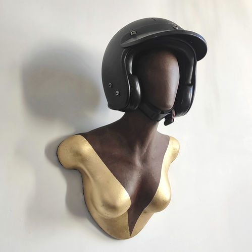 Steingut-Helmhalterung - CORTEN & GOLD BESSIE - FRANCOLLECTION - Wand / handgefertigt