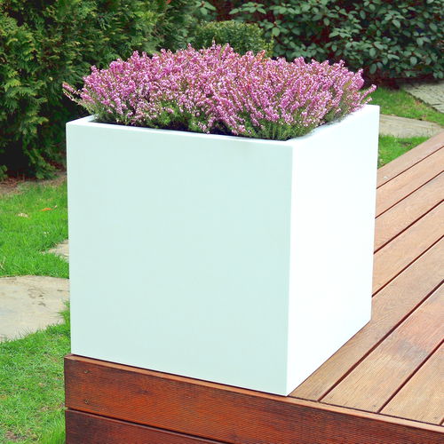 Verbundwerkstoff-Pflanzkübel - CUBE - KAMA - quadratisch / in Würfelform / hochbelastbar
