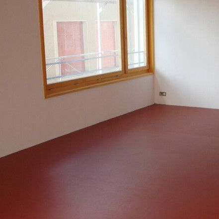 Linoleum-Bodenbelag - ONE - ALMA CARPETS - für Dienstleistungsbereich / Rollen / glatt