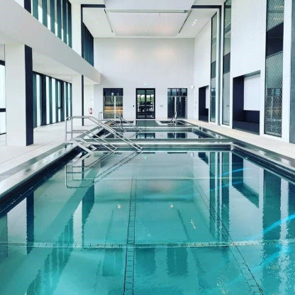Schwimmbecken für Hydrotherapie - France REVAL - selbsttragend / maßgefertigt / für den Innenraum