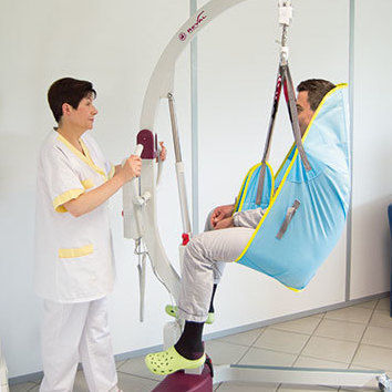 Elektrischer Patientenlifter - VIVO - France REVAL - auf Rollen / Hub / transportierbar