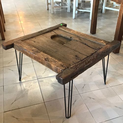 Rustikaler Couchtisch - MC-37 - El roure vell - Holz / Gestell aus Stahl / quadratisch