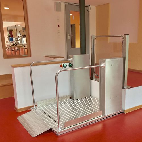 Hebeplattform für Rollstühle - MB850 - liftwerk - für Gebäude / zur beruflichen Nutzung / für Außenbereich