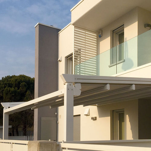 Angebaute Pergola - Pergo Space - Eredi di Pozza, IL PARCO - hängend / selbsttragend / PVC