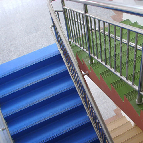 PVC-Stufenbelag - JA-F010 - Shandong Jing Ao Sports Equipment Co.,Ltd - rutschfest / hochbeständig