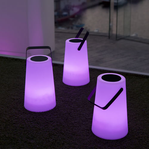 Tragbare Lautsprecherlampe - NOMADA - NEWGARDEN - Hänge / Polyethylen / modern