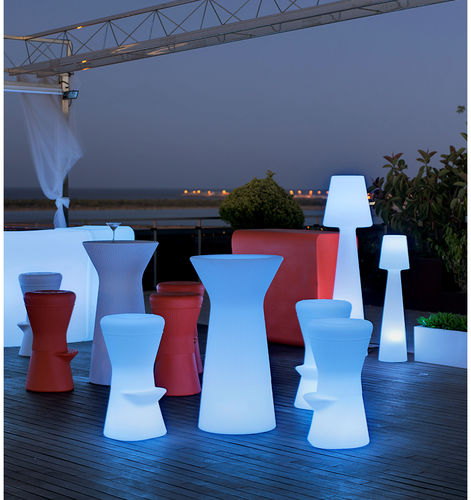 Moderner Stehtisch - CAPRI 110 - NEWGARDEN - Polyethylen / Gestell aus Polyethylen / rund
