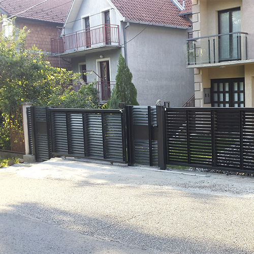 Plattenzaun - Ban-Inox - Garten / für öffentliche Bereiche / Schmiedeeisen