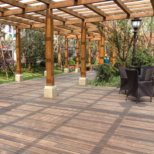 Selbsttragende Pergola - EL - dasso - Laubholz / mit orientierbaren Lamellen / Holzdach