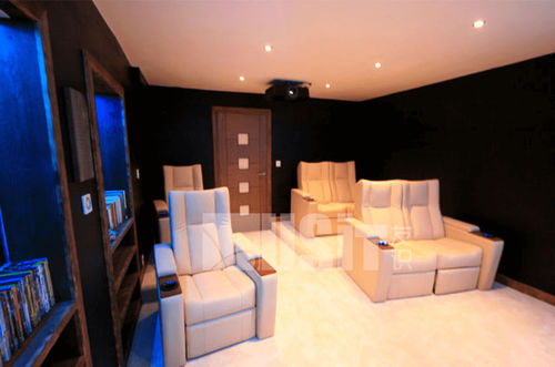 Privater Home-Cinema-Raum - UV-832B - Usit Seating