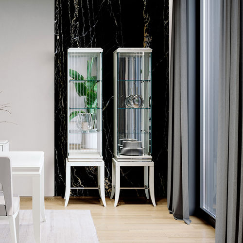 Klassische Vitrine - RELIEF  - ITALIANELEMENTS - mit hohen Beinen / Glas / lackiertes MDF
