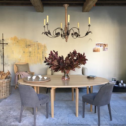 Moderner Tisch - DIANE TABLE - Defleure Home Collection - Eiche / Gestell aus Eiche / oval