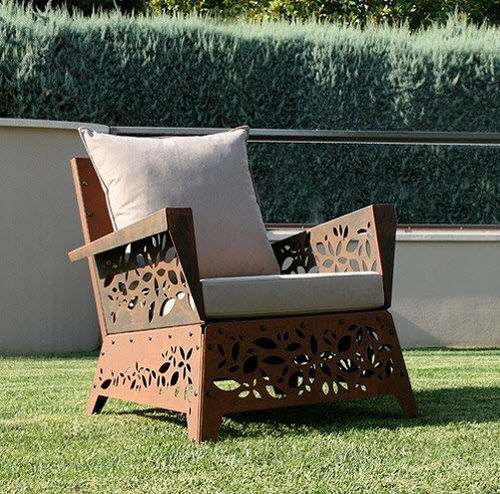 Moderner Sessel - HANAMI - Trackdesign - abperlendes Gewebe / COR-TEN®-Stahl / mit abnehmbarem Kissen