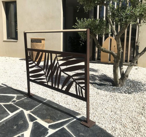 Schutzabsperrung - NATURA  - Trackdesign - feststehend / COR-TEN®-Stahl / für öffentliche Bereiche