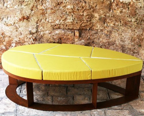 Modernes Sitzkissen - LILA - Trackdesign - Stoff / COR-TEN®-Stahl / oval