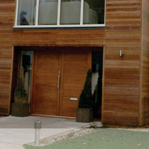 Einflügelige Fenstertür - Authentic Timber Windows Ltd - Holz / mit Doppelverglasung / Sicherheit