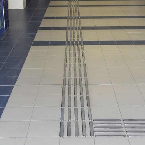 Taktiles Bodenleitsystem / mit Blindenleitsystem - P1 - OLEJÁR spol. s r.o. - Edelstahl