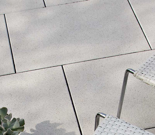 Hochglanz-Plattenbelag - Bivois - Beton / für Außenbereich / für Terrasse