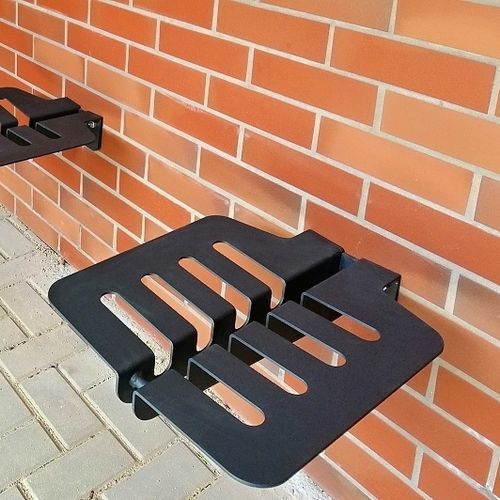 Moderner Hocker - AILES - STREETPARK s.r.o. - Holz / Metall / für öffentliche Bereiche